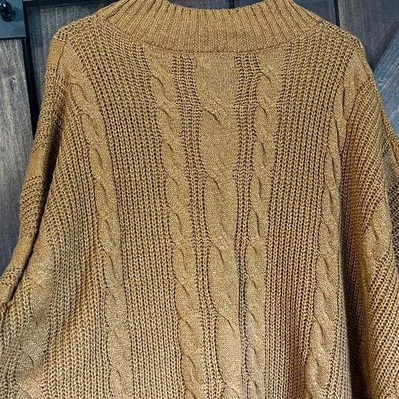 SHEIN Rust Cable Knit‎ Poncho with Fringe - Picture 5 of 8